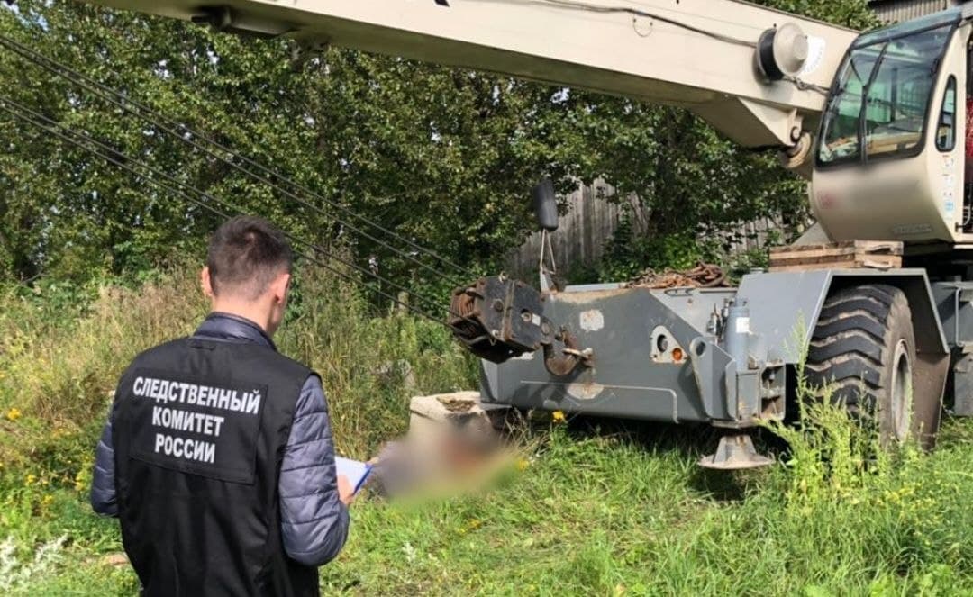 На машиниста автокрана, задавившего управляющего фирмой, завели уголовное дело