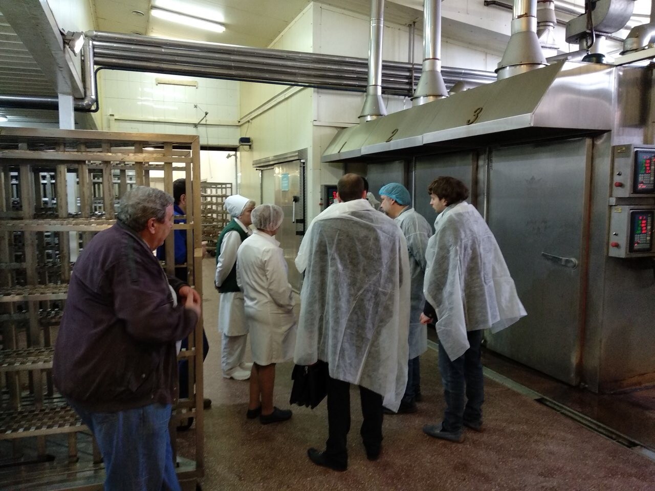 Прокуратура приостановила работу шпротного цеха, который загрязнял воздух и шумел