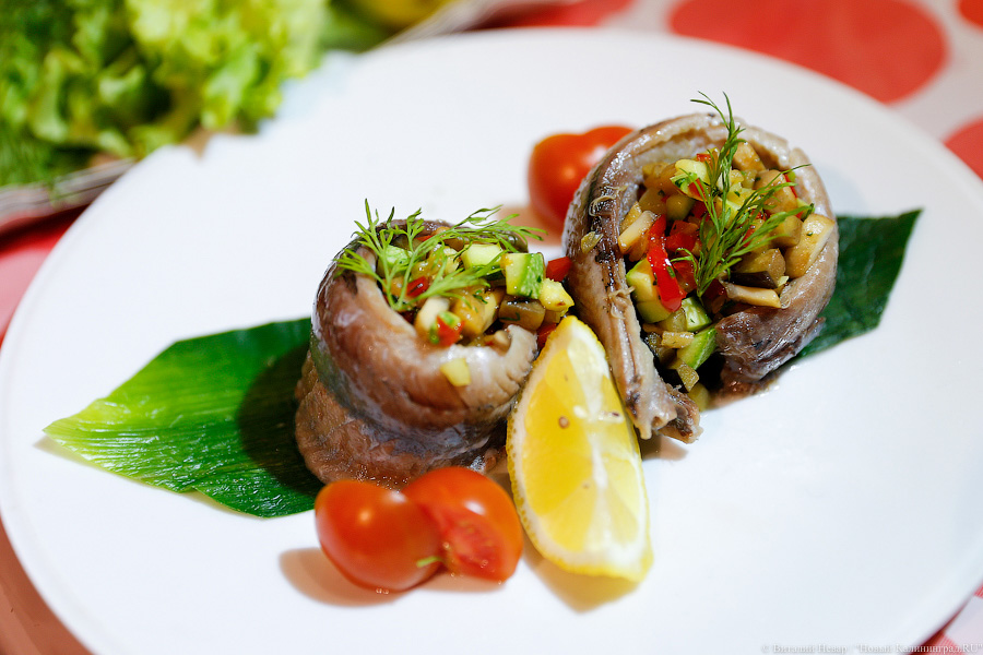 Власти заплатили за кофе-брейк, фуршет и банкет на стратсессии 1,6 млн рублей