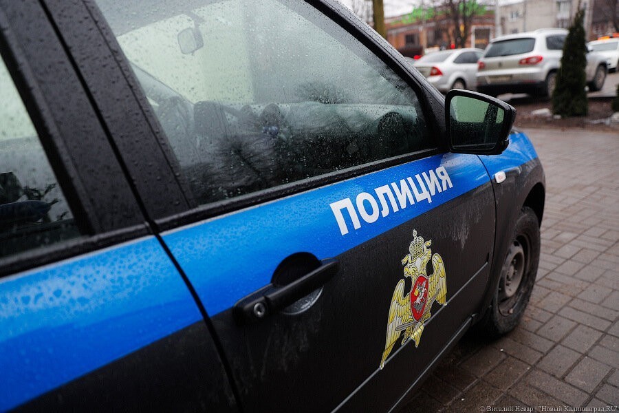 На Киевской подрались продавец и грабитель. Применяли газовый баллончик и бутылку