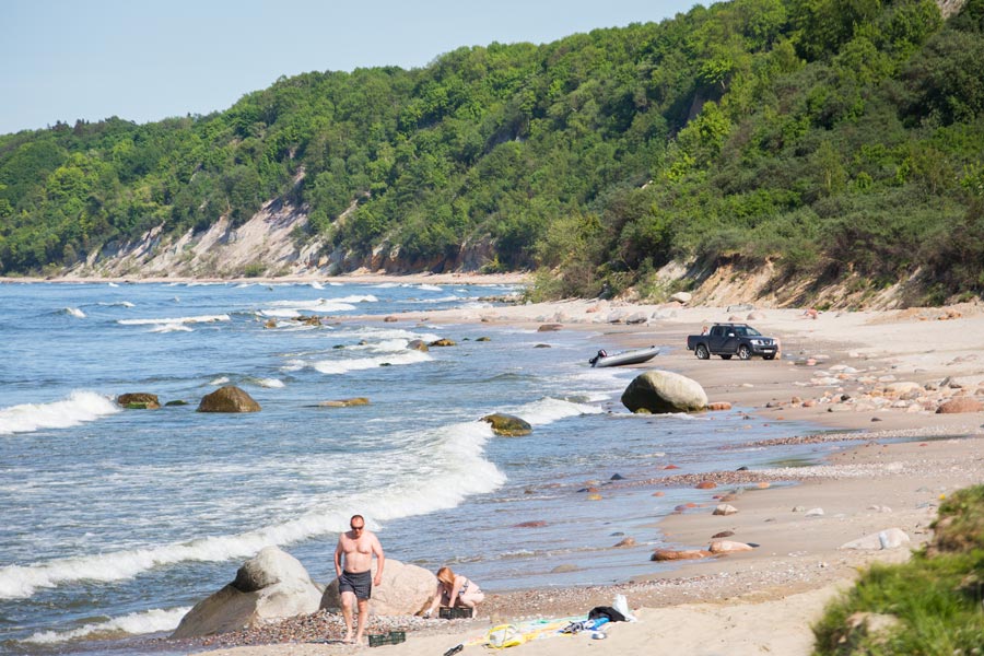 Алиханов поручил поработать над благоустройством пляжа Филинской бухты