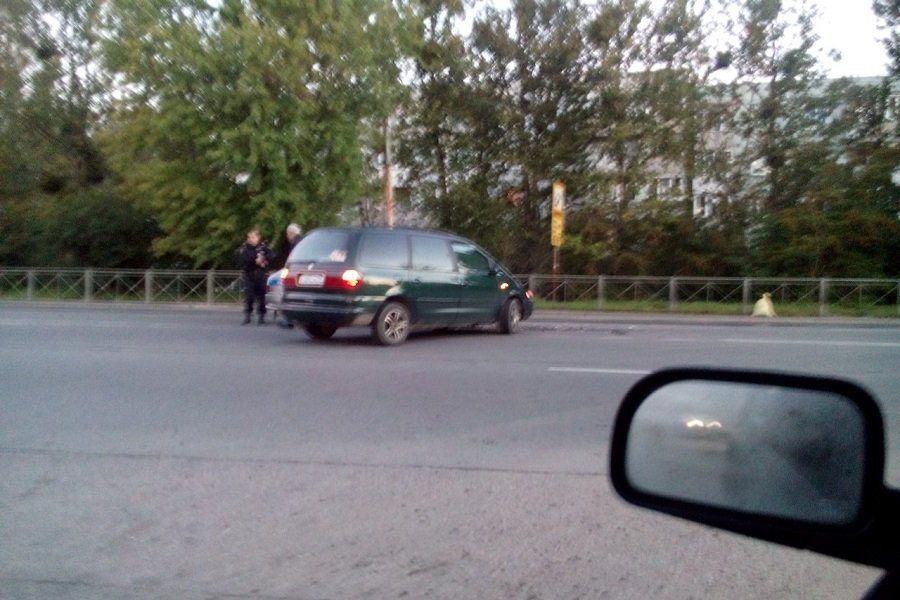 На Киевской произошло ДТП с участием автомобиля ДПС (фото)