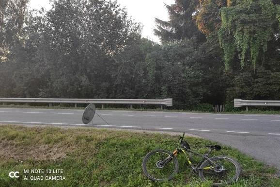 Между Черняховском и Гусевом водитель мопеда сбил подростка на велосипеде и уехал