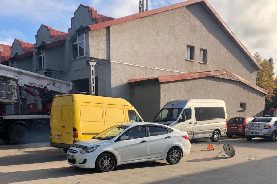 В Калининграде «Хендэ» сбил женщину с ребенком на электросамокате