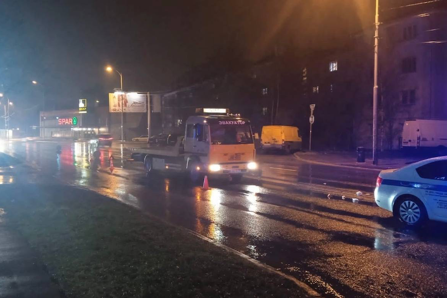 В Калининграде на улице Невского эвакуатор сбил пенсионера 