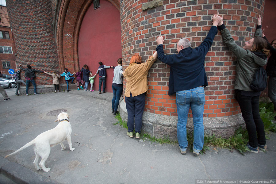 Обнять необъятное: как в Калининграде прощались с арт-площадкой «Ворота»