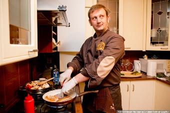 Свиная рулька с удовольствием: повар Евгений Ерошкин на «Открытой кухне» у Олега Скворцова