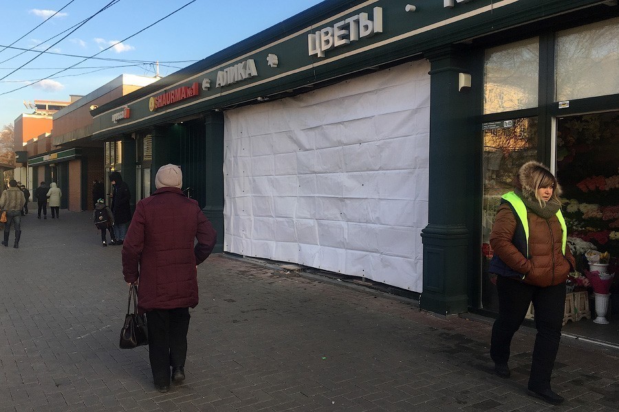 Хронология ДТП с автобусом, вылетевшем на тротуар и врезавшимся в павильон