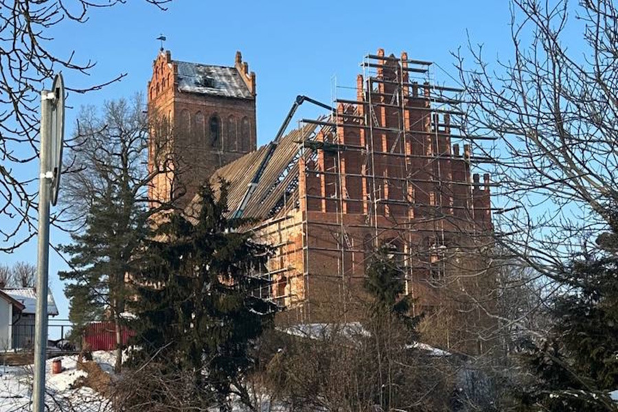 Власти рассчитывают, что ремонт в кирхе Железнодорожного завершится весной (фото)