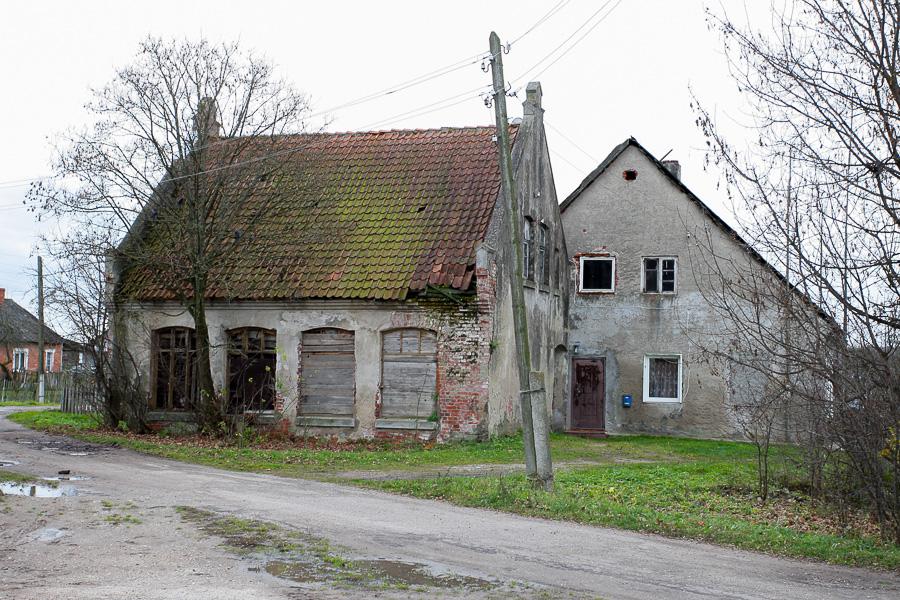 Губернатор хочет ремонтировать придорожные дома в поселках области