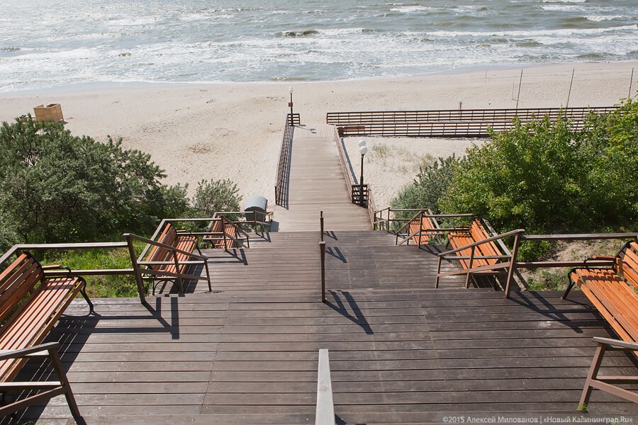 Власти Янтарного выставили на торги двухэтажное здание бывшего дома быта