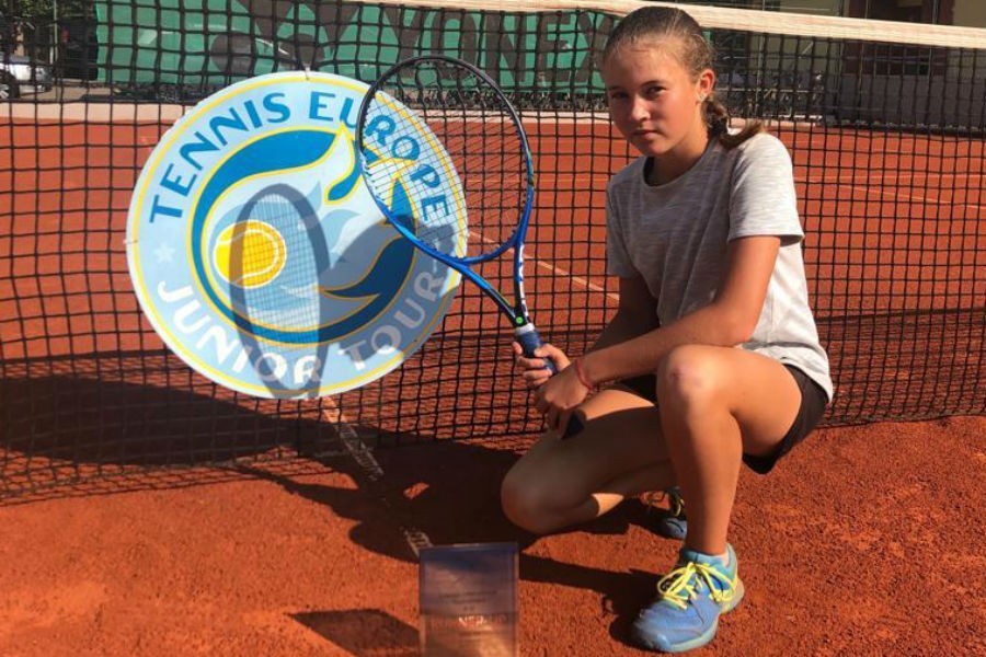12-летняя калининградка заняла призовое место на престижном теннисном турнире в Латвии