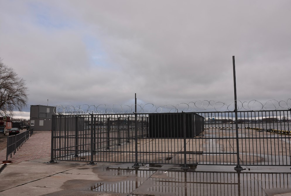 Алиханов о колючей проволоке на Балткосе: не очень понимаю, от кого мы защищаемся