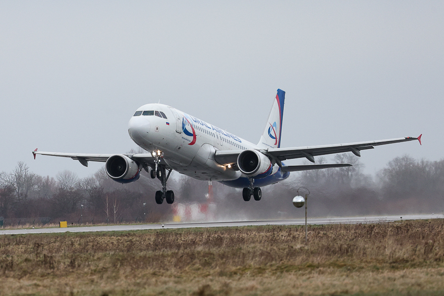 «Уральские авиалинии»: в продаже есть льготные билеты в Калининград до мая