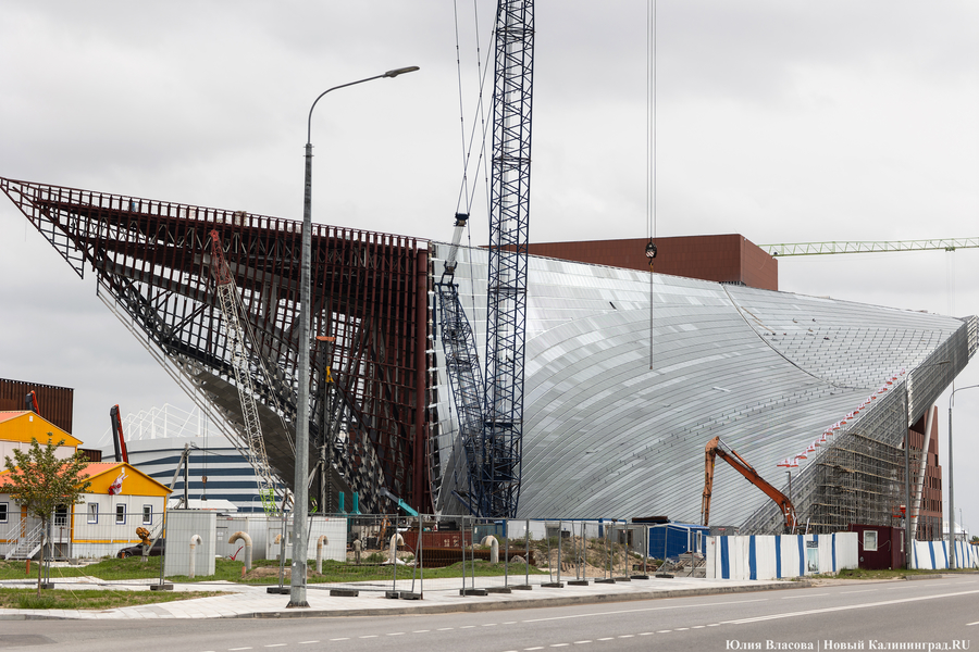 Путин призвал не затягивать строительство культурно-образовательных комплексов