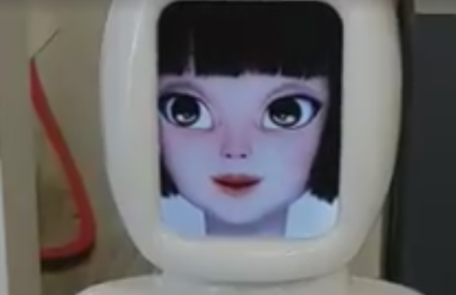 В калининградской чебуречной появился первый в России робот-официант