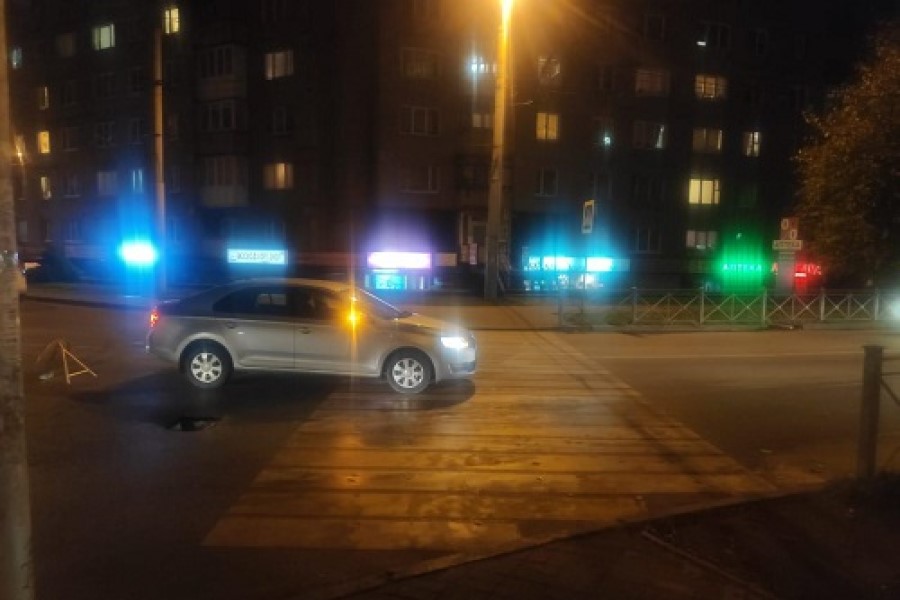 На ул. Громовой 36-летняя женщина попала под колеса «Шкоды»