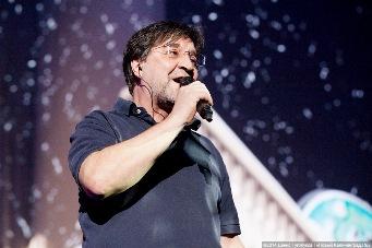 «Не стреляй!»: Юрий Шевчук пел на сцене «Янтарного» почти 3 часа