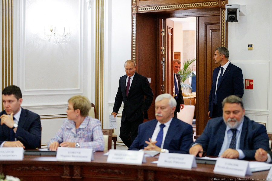 «Были в прошлом году по 75 тысяч»: Алиханов пожаловался Путину на цену авиабилетов 