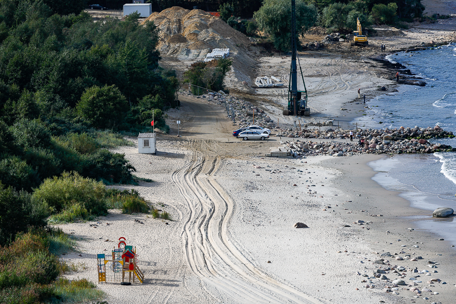 В Филинской бухте разобрали слип для спуска лодок (фото)