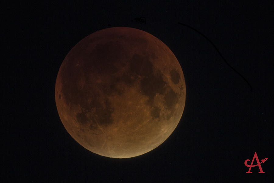Астрономы БФУ им. И.Канта смогли запечатлеть «кровавую луну» (фото)