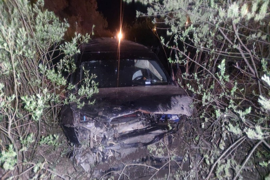 «На секунду отвлекся от управления»: в Гвардейском районе в ДТП пострадал водитель «Тойоты» (фото)