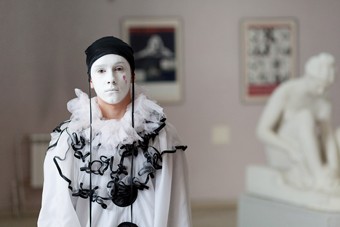 «Один вечер в Париже»: фоторепортаж с выставки в Художественной галерее
