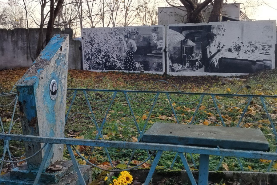 В Калининграде на кладбище первых переселенцев появился новый мурал (фото)