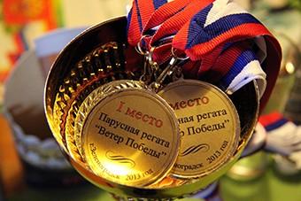 «За победу!»: фоторепортаж с первой региональной парусной регаты сезона