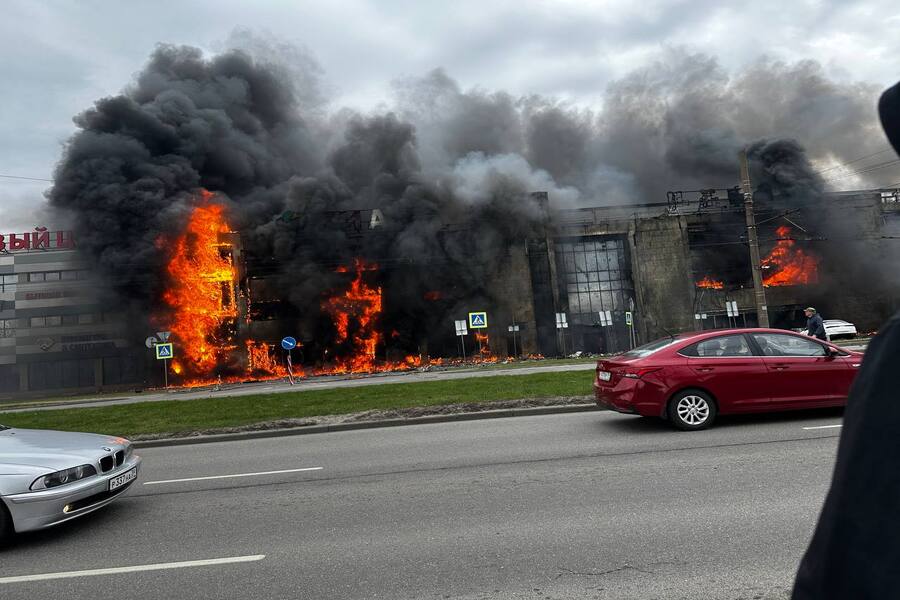 Госавтоинспекция предупреждает водителей об ограничении движения на Моспроспекте