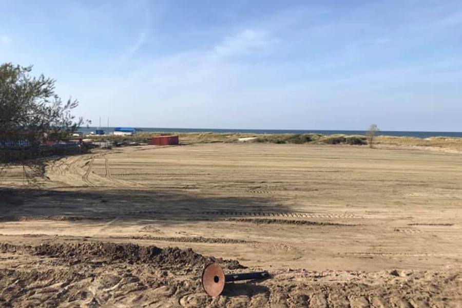 В Янтарном решили в два раза увеличить паркинг перед пляжем (фото)