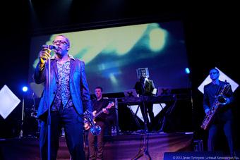 «На танцполе все спокойно»: De Phazz выступили на «Вагонке»