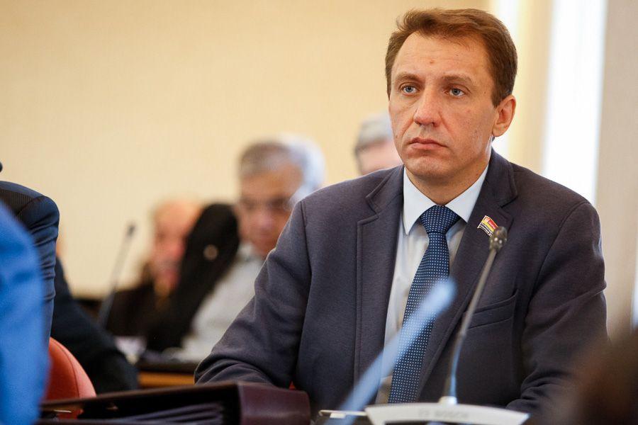 Депутат: ребята из муниципалитетов набили карманы за счет расширения поселков