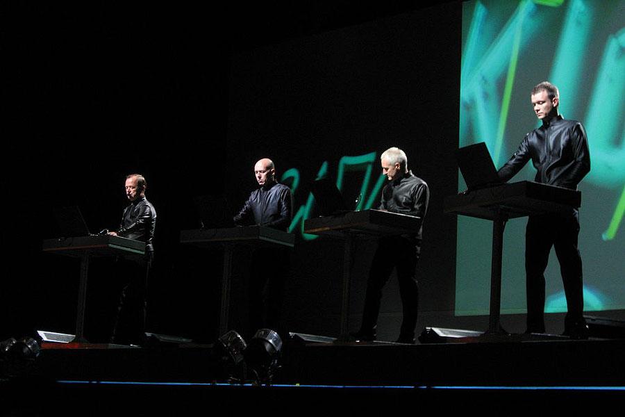 Электронщики из Германии «Kraftwerk» устроят 3D-шоу в польском Сопоте
