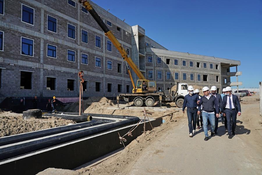Госзаказчик подал на второго генподрядчика калининградского онкоцентра в суд