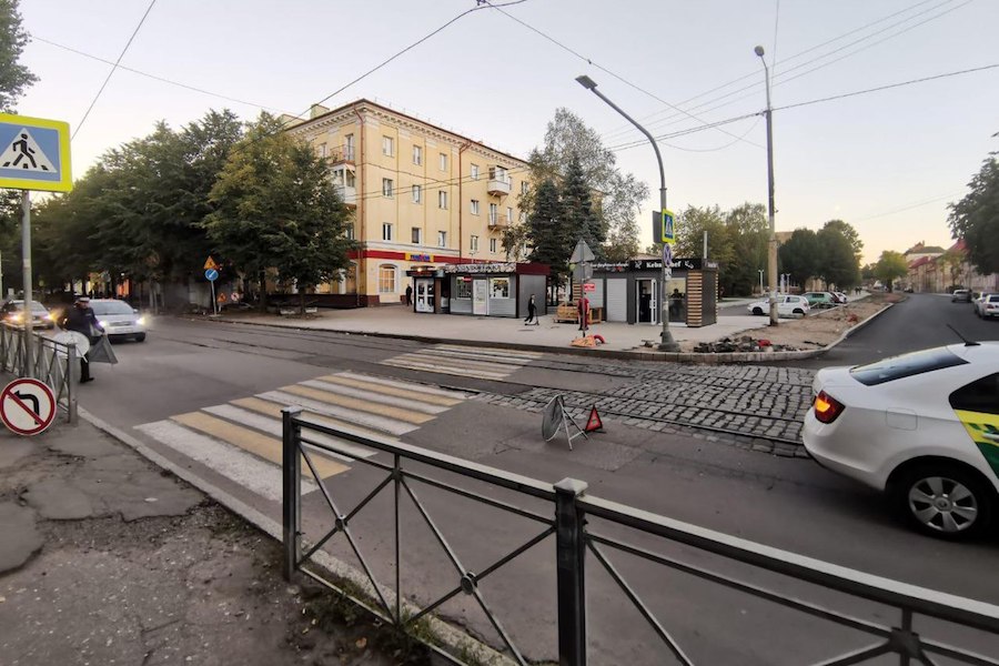 В Калининграде таксист сбил пенсионера «из-за яркого солнца» (фото)