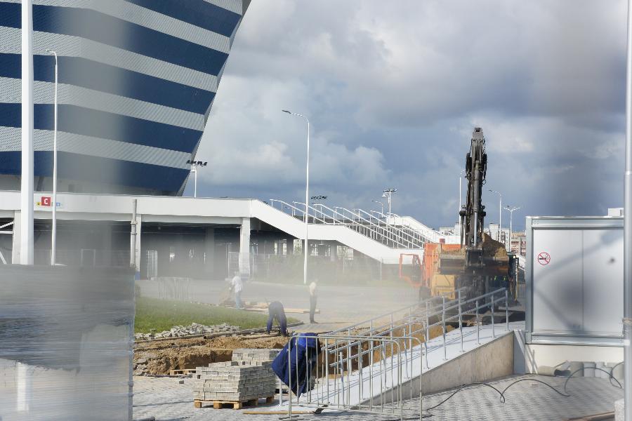 «Спорт-Ин» констатировал чрезмерное проседание плитки у стадиона «Калининград»