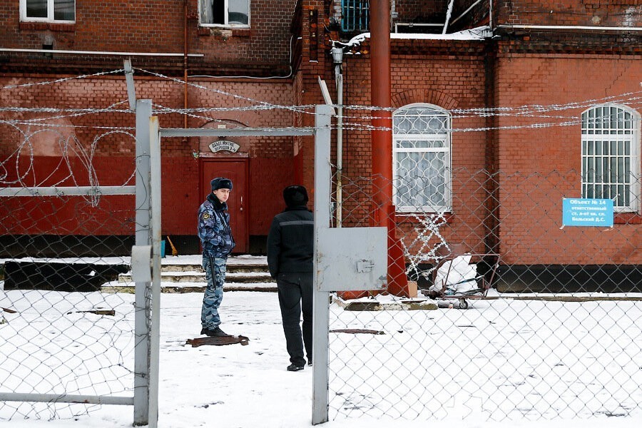 ФСИН предложила принудительно высылать иностранцев, нарушивших Уголовный кодекс