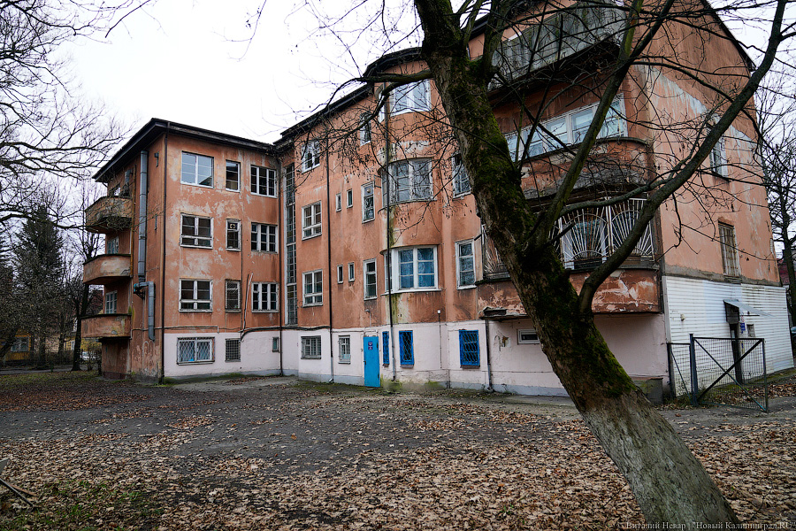 «Невозможно не услышать»: как власти сами от себя спасали поликлинику на ул. Расковой