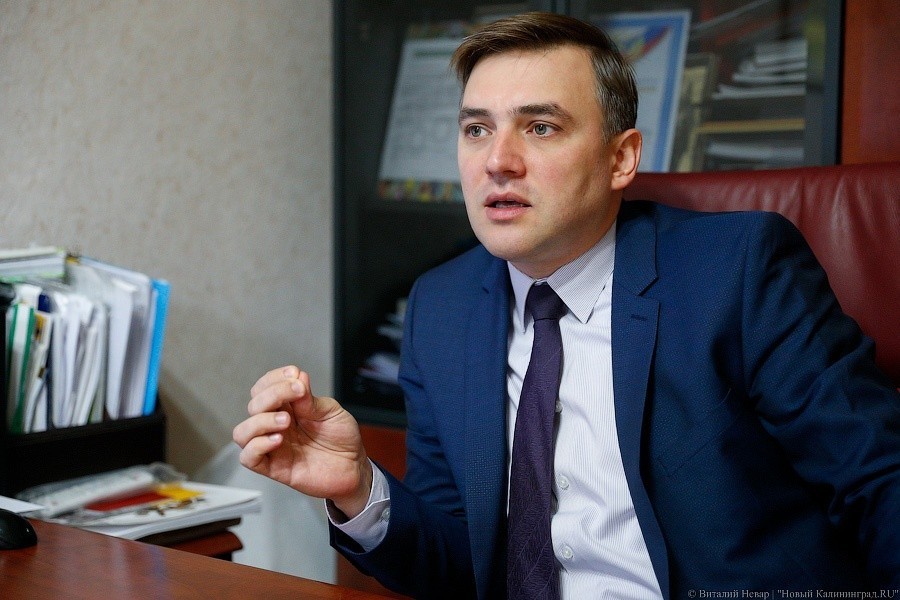 Ермак о библиотеках нового типа: деньги дают, деньги лежат, а у нас — ноль