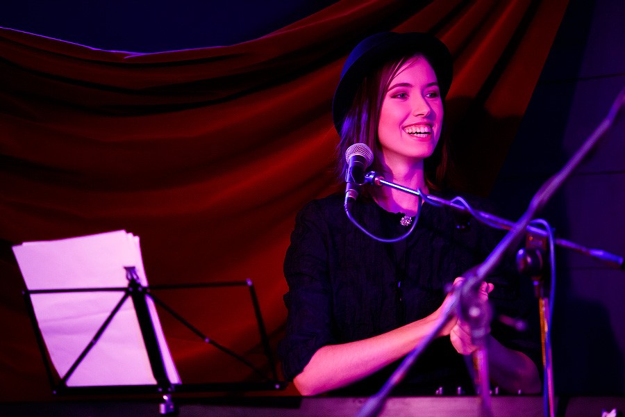 Поп-музыка для взрослых: петербурженка Nina Karlsson выступила в Калининграде