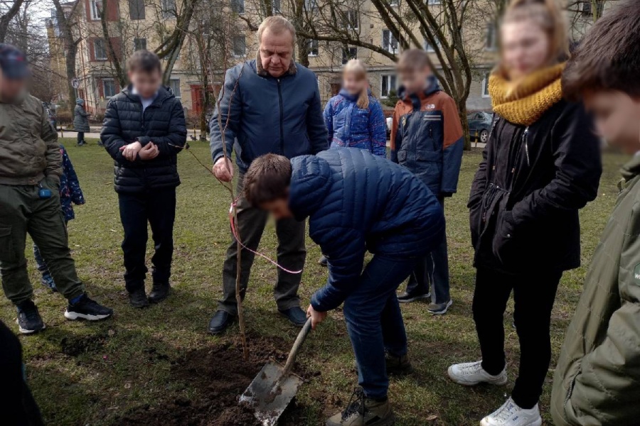 KlAzve3UYw3tII1I3jDx (1).jpg