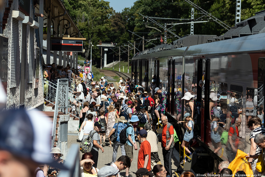 2023.08 электричка, ласточка, северный вокзал, жара, погода, туристы, отдыхающие, туризм 155.JPG