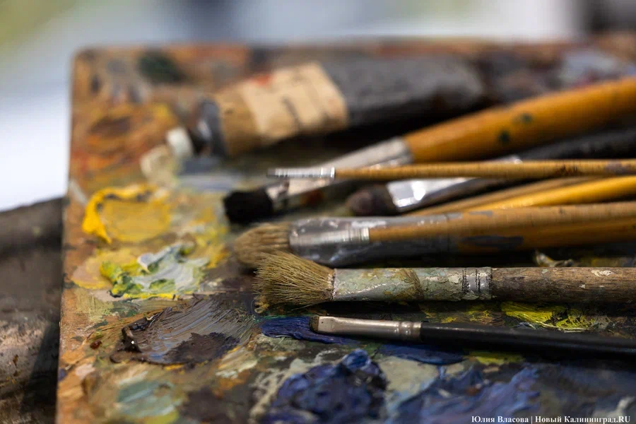 2024.08 художники, искусство, картины, краски, кисти, изо, мастерская 2.JPG