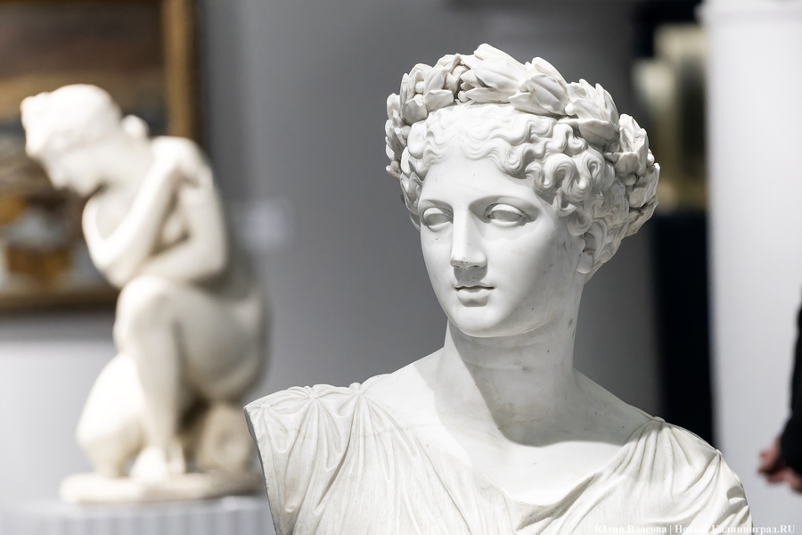 2024.04 комии, музей изобразительных искусств, скульптуры, выставка 21.JPG