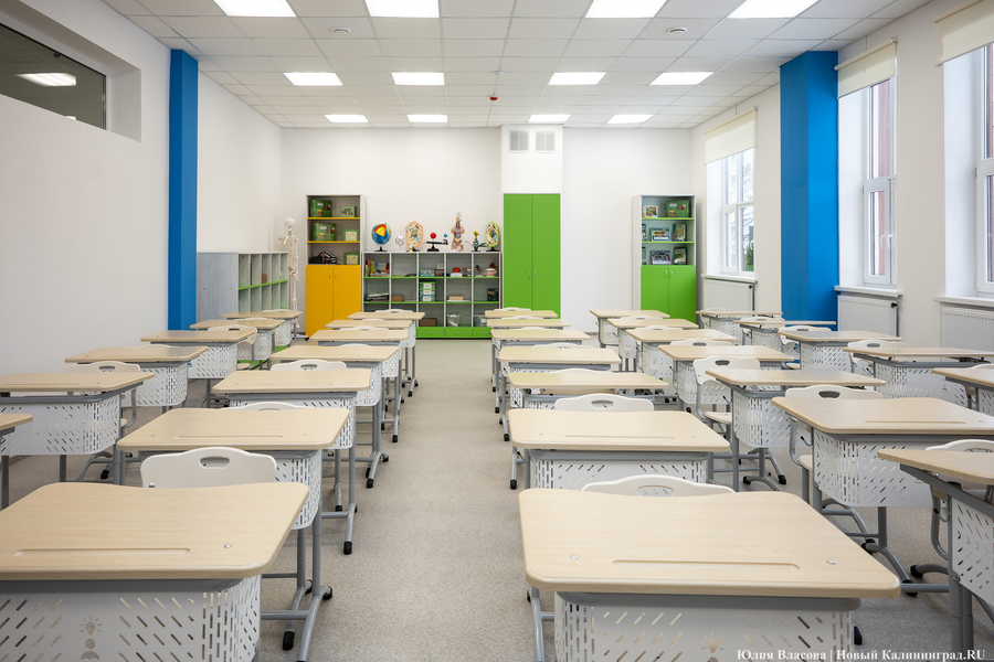 2024.01 образование, школа 50, класс, парты 15.JPG