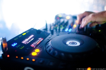 dj